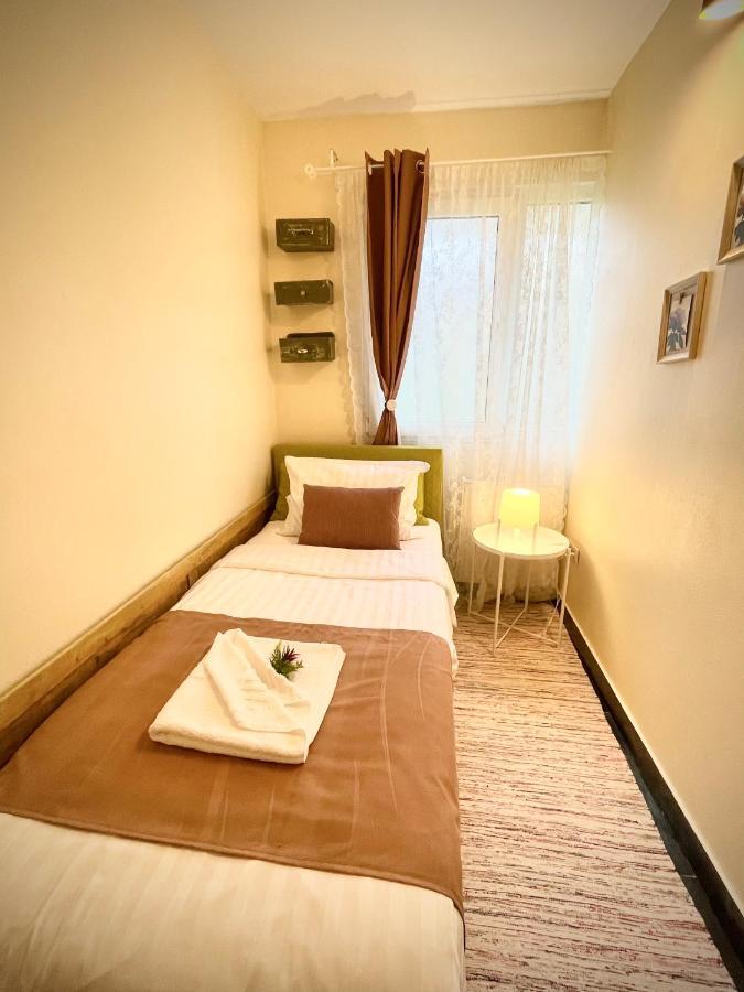 Perfect Place To Stay Self Check In-24H-Netflix-Wifi Resita Exterior foto